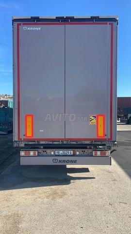 مقطورات مغطاة كرون ميجا