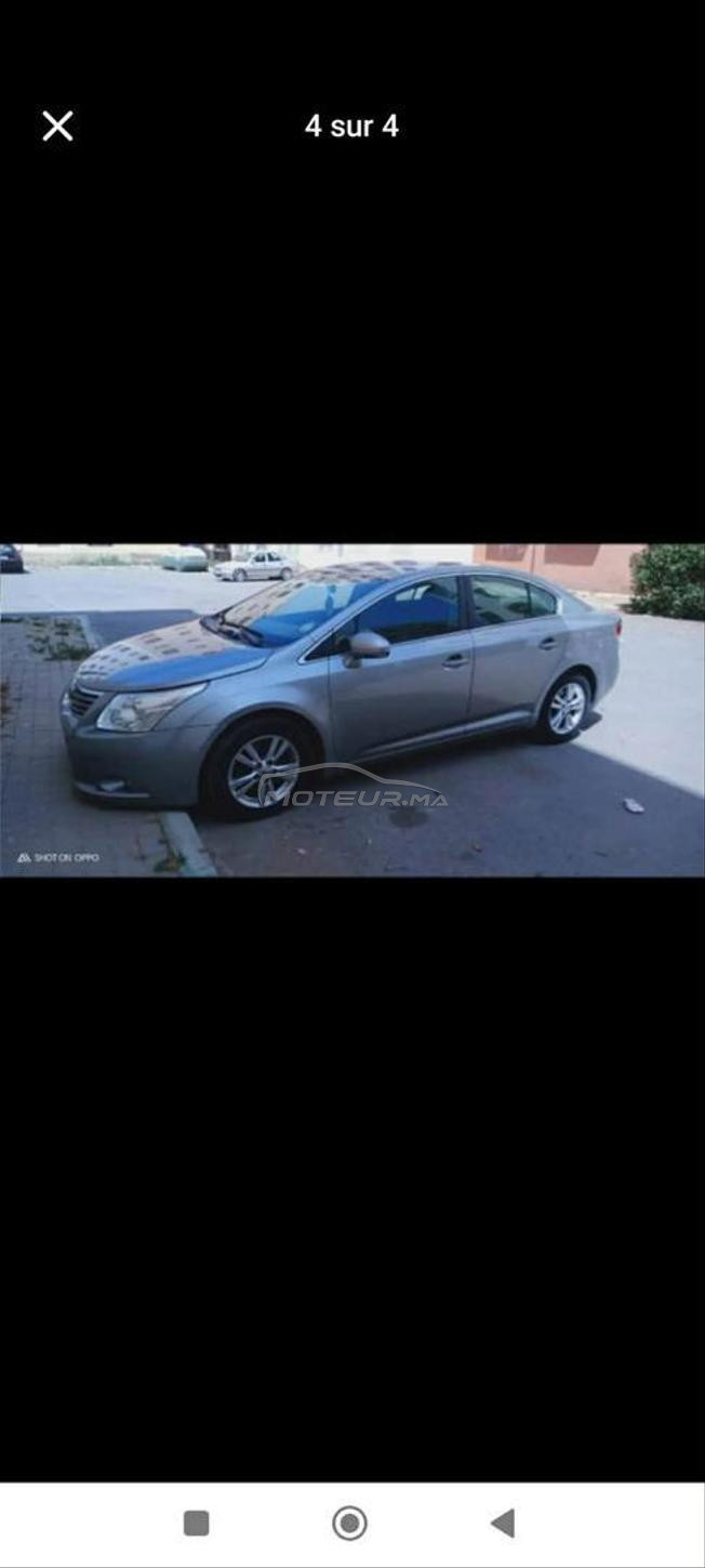 toyota avensis 