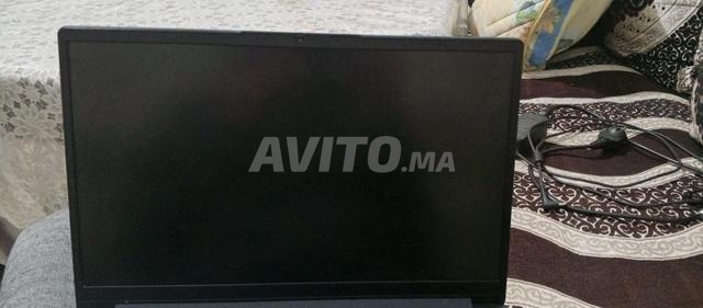 Lenovo IdeaPad 15 – 8GB RAM – SSD 256GB - 2