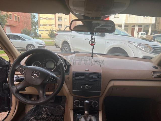 Mercedes-Benz 220 Diesel Automatique 2007 à Fès