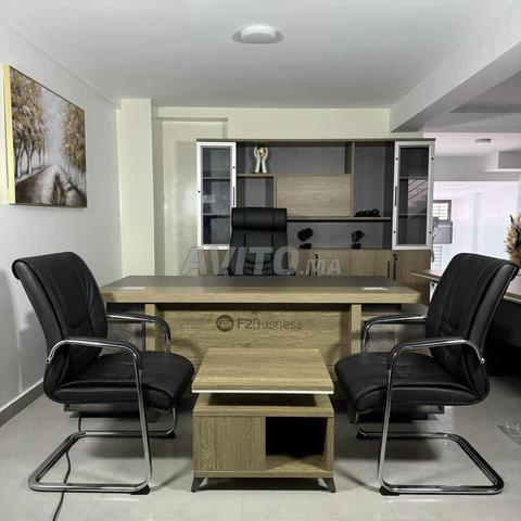 Bureau Professionnel Design Moderne