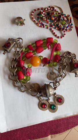 حلي قديمة جدا امازيغية جميلة بالمرجان الطبيعي