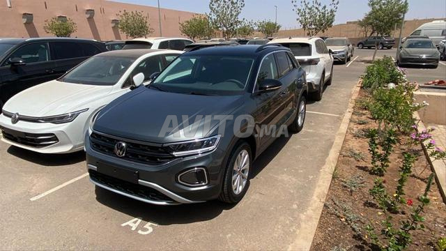 Volkswagen T-Roc 2026 premier main neuf - 2