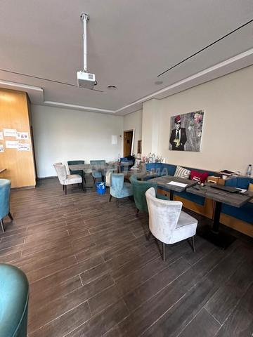 مطعم للكراء مجهز بوركون