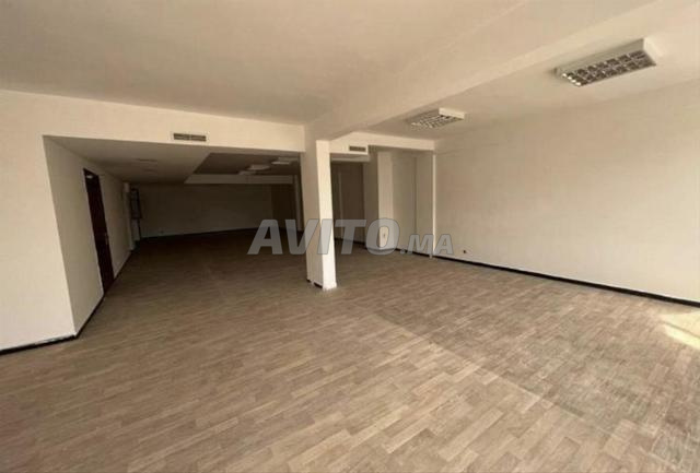 Bureau en location a 2 mars 120m