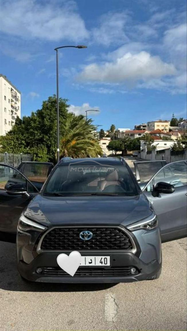 Toyota corolla cross hybride a vendre