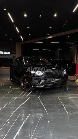 BENTLEY BENTAYGA AZURE