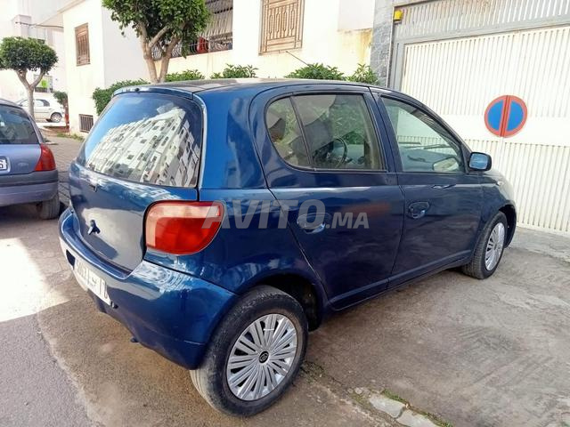 Toyota Yaris Essence Manuelle 2000 في الدار البيضاء - 2
