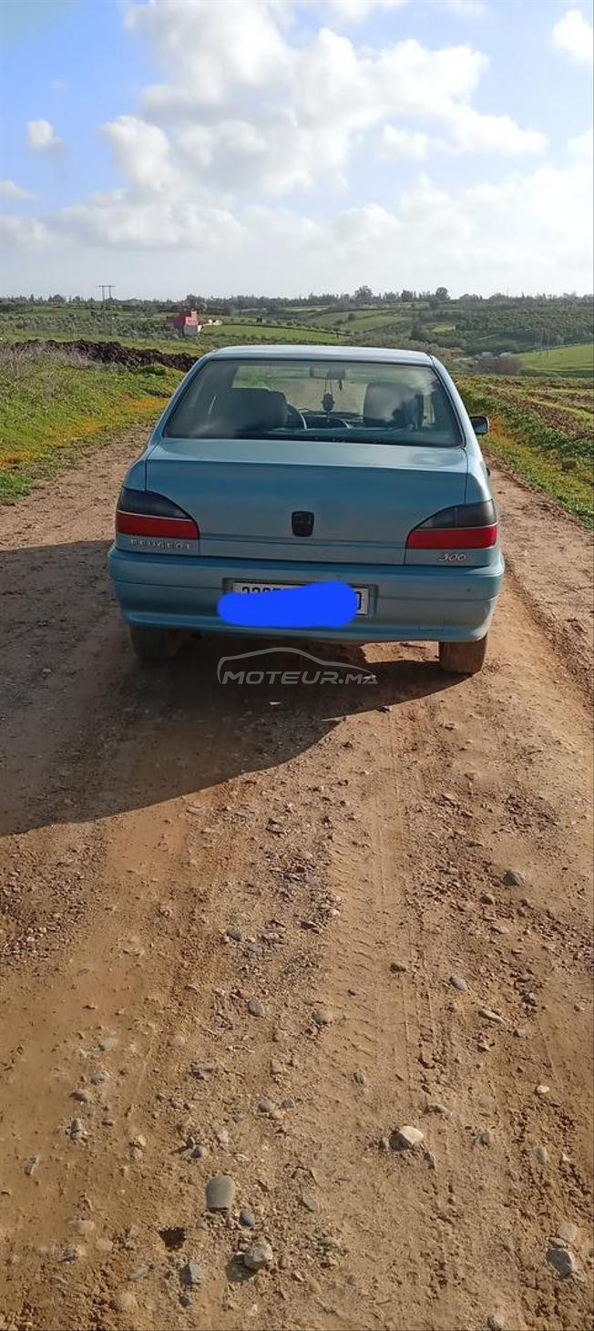 السيارة موجودة في مدينة تيفلت