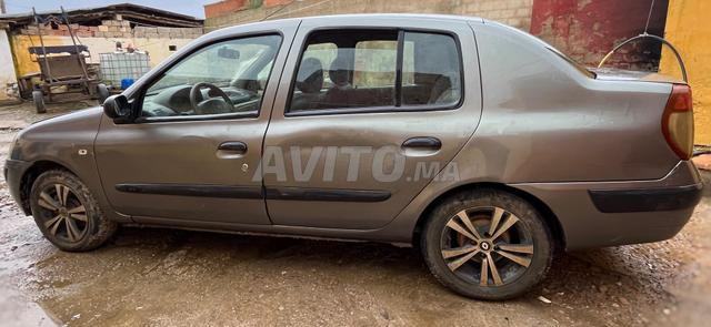 Renault Clio Diesel Manuelle 2004 à Sidi Kacem