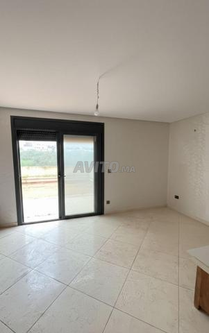 شقة مطلة على البحر والحدائق للبيع في طنجة