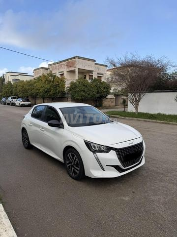 Peugeot 208 Diesel Manuelle 2023 à Kénitra