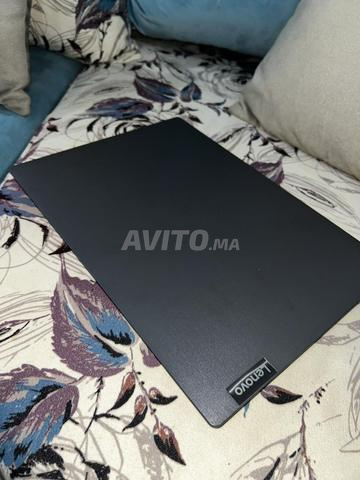 PC PORTABLE Lenovo V14 ADA AMD jamais utilisé