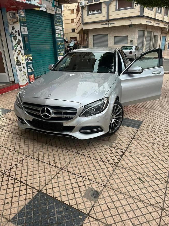Mercedes-Benz 220 Diesel Automatique 2014 à Nador