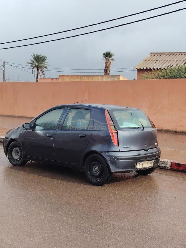 سيارة للبيع