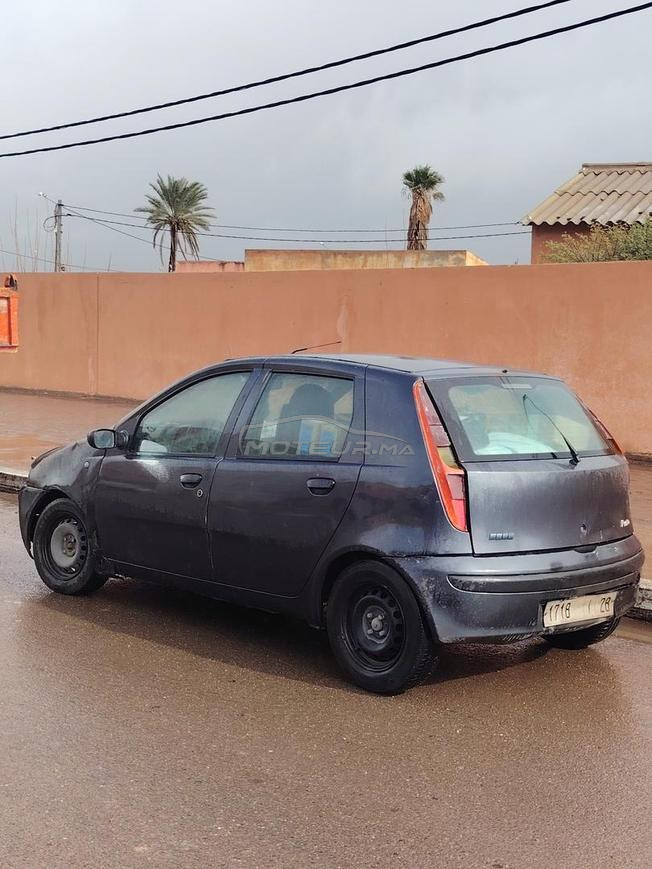 سيارة للبيع