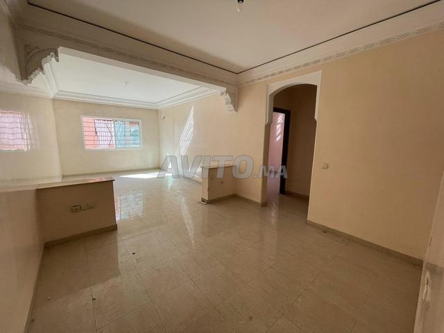 Appartement à Vendre à coté de Macdonakd