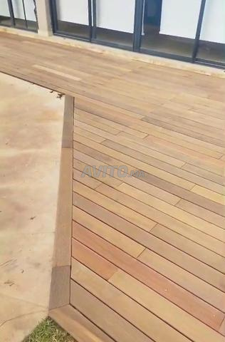 أرضيات من الخشب الصلب