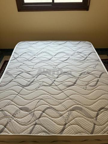 LIT SIMMONS MATELAS ITALIEN 160X190cm