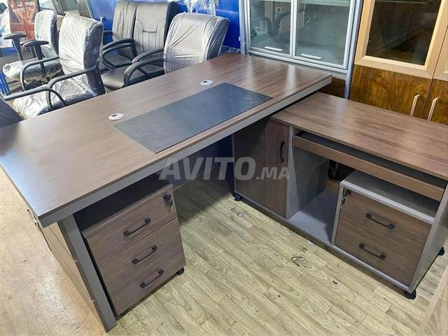 مكتب مستورد أنيق بجودة عالية وتصميم عصري - 2