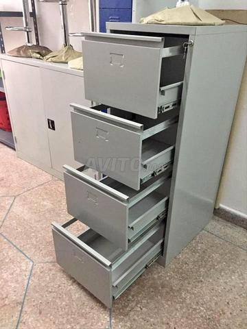 Armoire métallique importée avec 4 tiroirs robustes et sécurisés