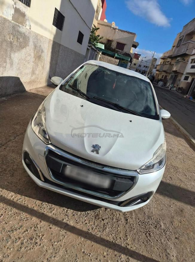 Peugeot 208 Diesel Manuelle 2016 à Agadir