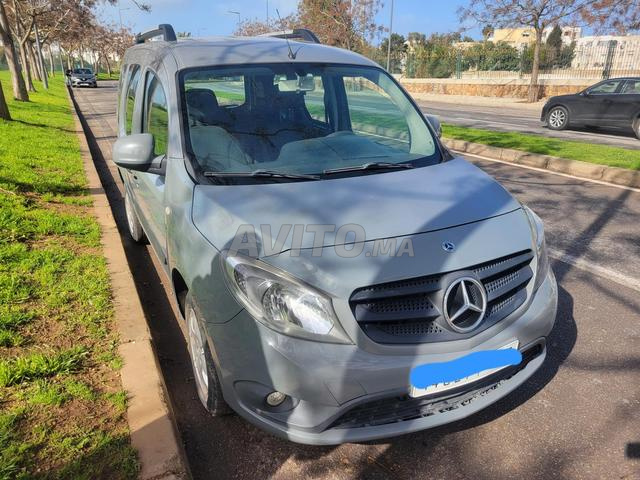 مرسيدس بنز سيتان ديزل يدوي 2017 في الرباط