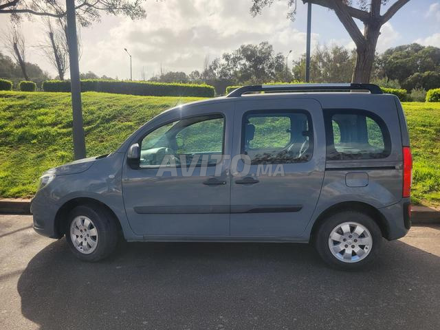 مرسيدس بنز سيتان ديزل يدوي 2017 في الرباط