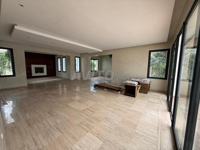 une magnifique villa en location à souissi