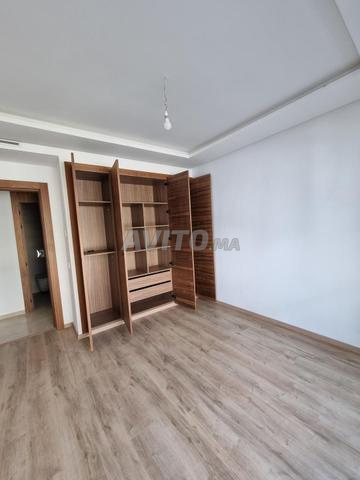 شقة جميلة للبيع في المنزه طريق زعير