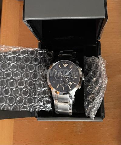 ساعة إمبوريو أرماني رجالية متعددة الوظائف - جديدة