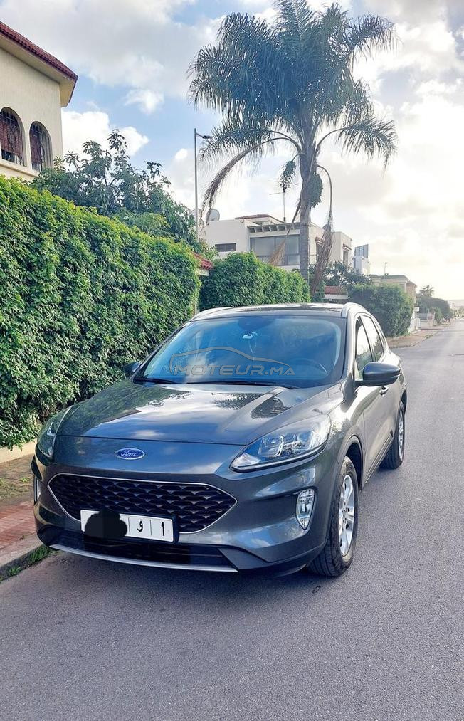FORD KUGA EN TRES BON ETAT 