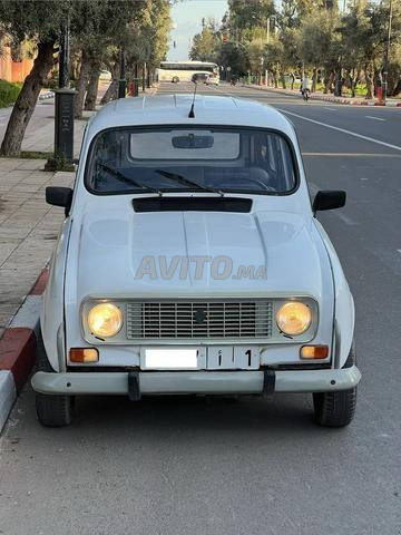 Renault R4