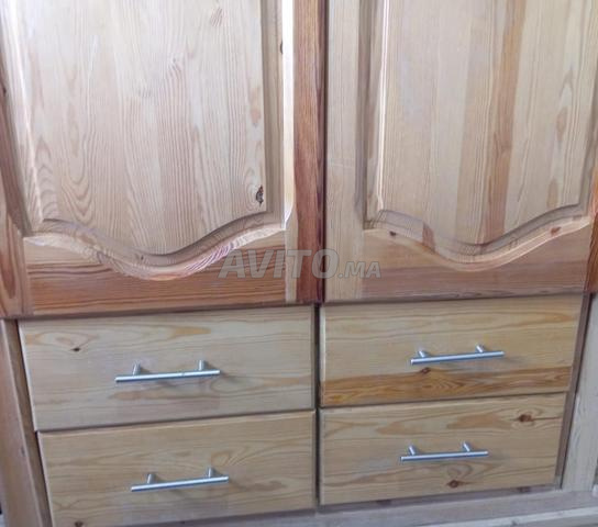 خزانة ملابس خشبية وخزانة أواني خشبية - 2