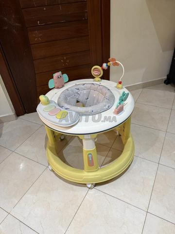 poussette, balancelle, youpala et porte bébé