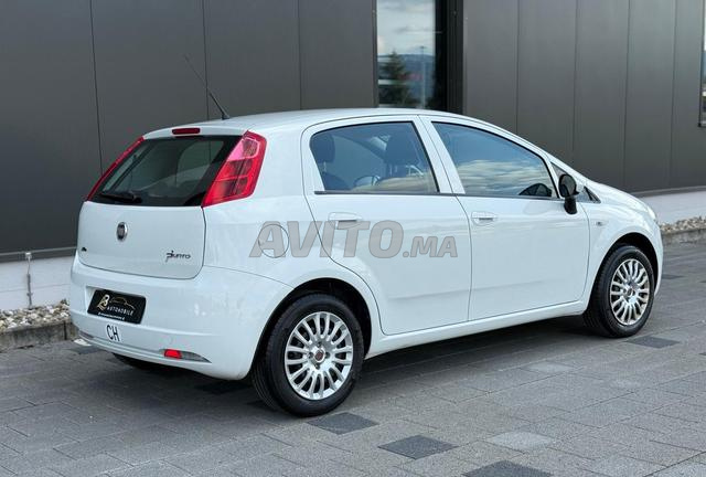 Fiat Punto essence disponible à Taza