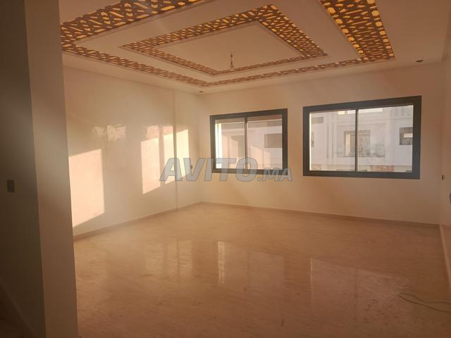 فوقي فيلا جديدة للبيع