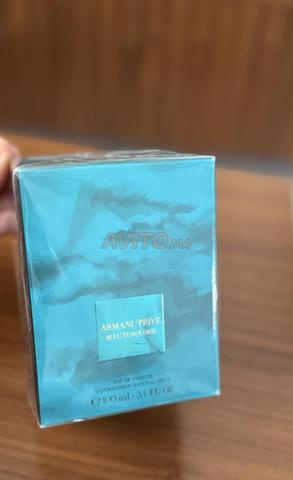 Parfum Armani privé (bleu turquoise)