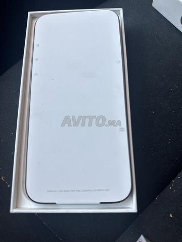 Iphone 16 pro max neuf jamais activer