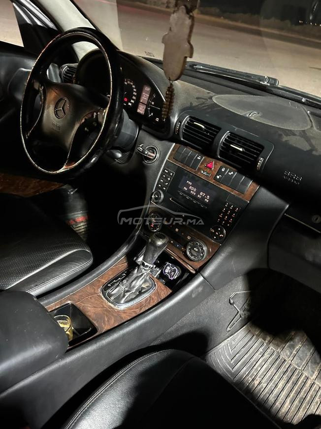 Belle MERCEDES C220