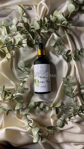 مجموعة جل الاستحمام ومقشر وزيت للجسم