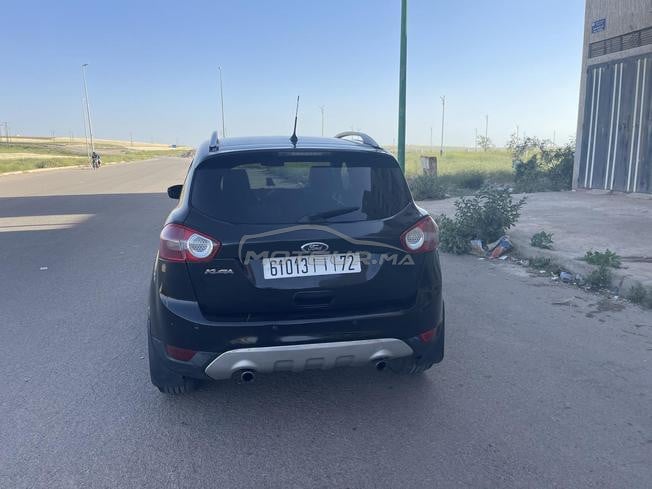 بيع سيارة من نوع فورد كوغا 
