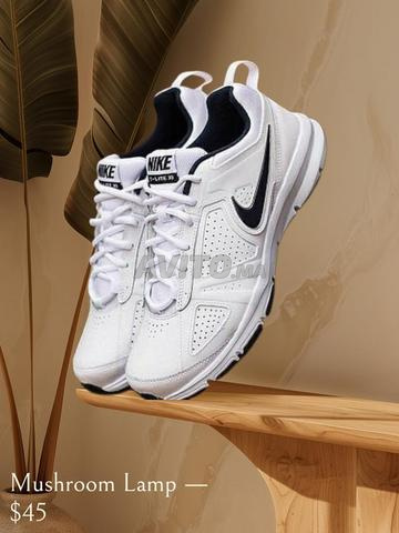 nike T-Lite Xl runining taille 44.5 prix 650 dh