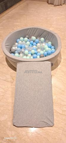 مسبح كرات مسار للتربية النفسية الحركية