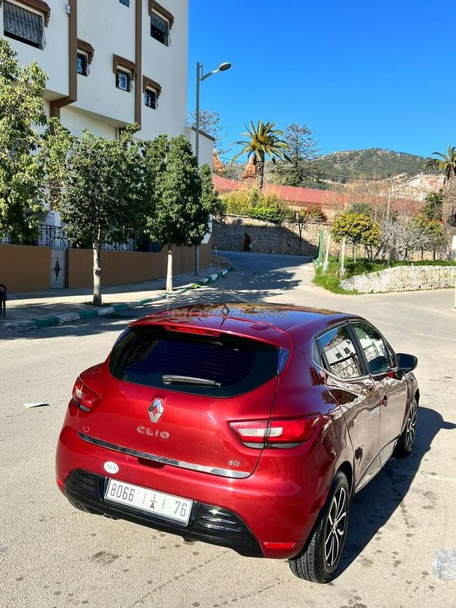 car Clio 4