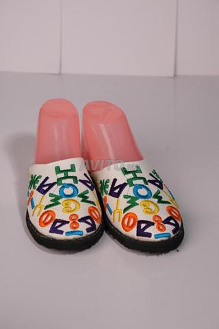 بلغة تفناغ نوع ممتاز متوفرة لون احمر ابيض