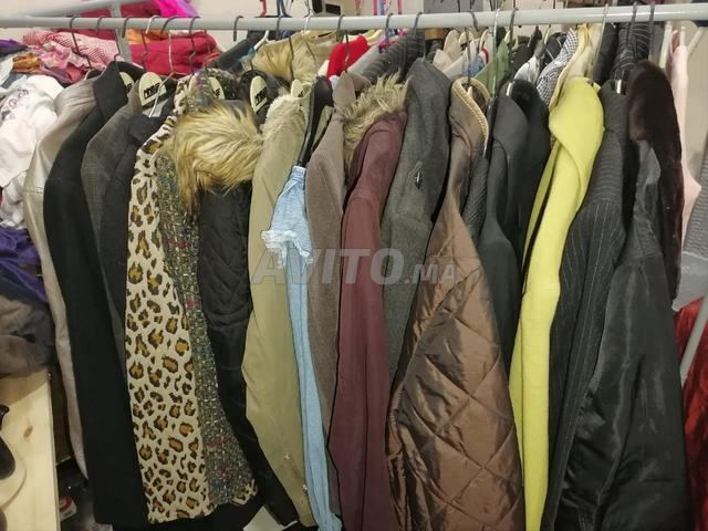 Vêtements d'occasion importés