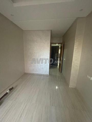 شقة ممتازة للبيع روشانوار