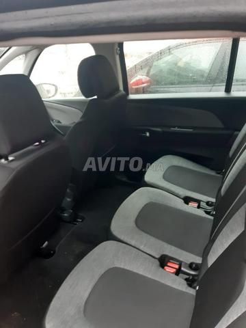 Citroën C4 Diesel Automatique 2020 à Tanger