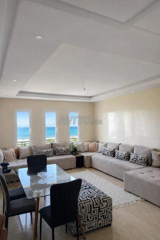 شقة للإيجار 130 متر مربع مطلة على البحر - 2